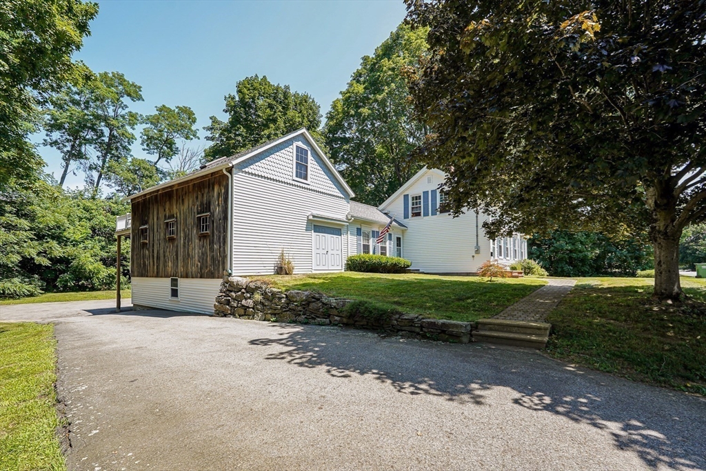 10 Highland St