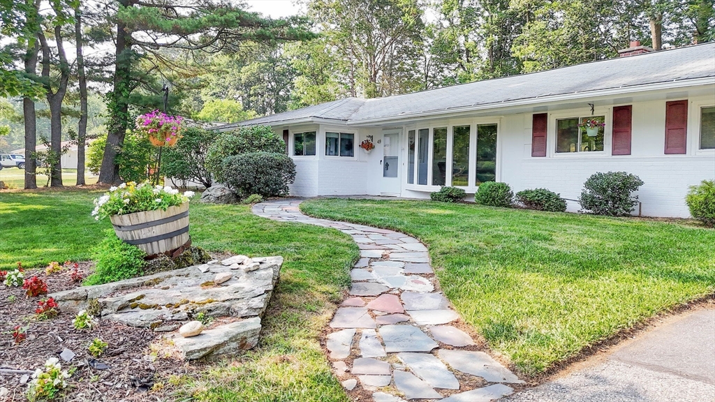 49 Barry Rd