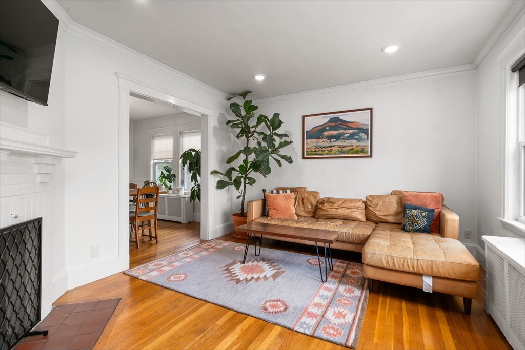 26 Edgebrook Road