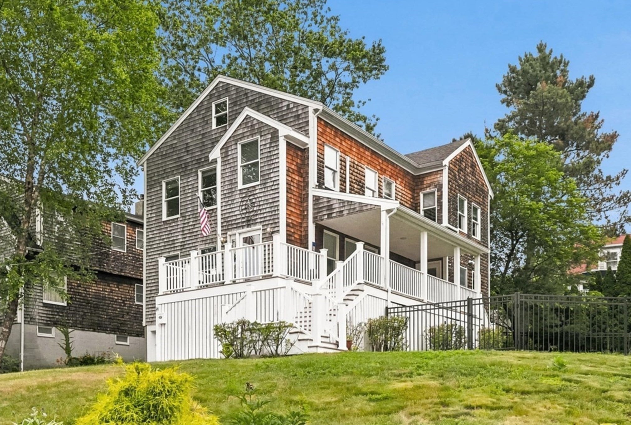 14 Willow Road