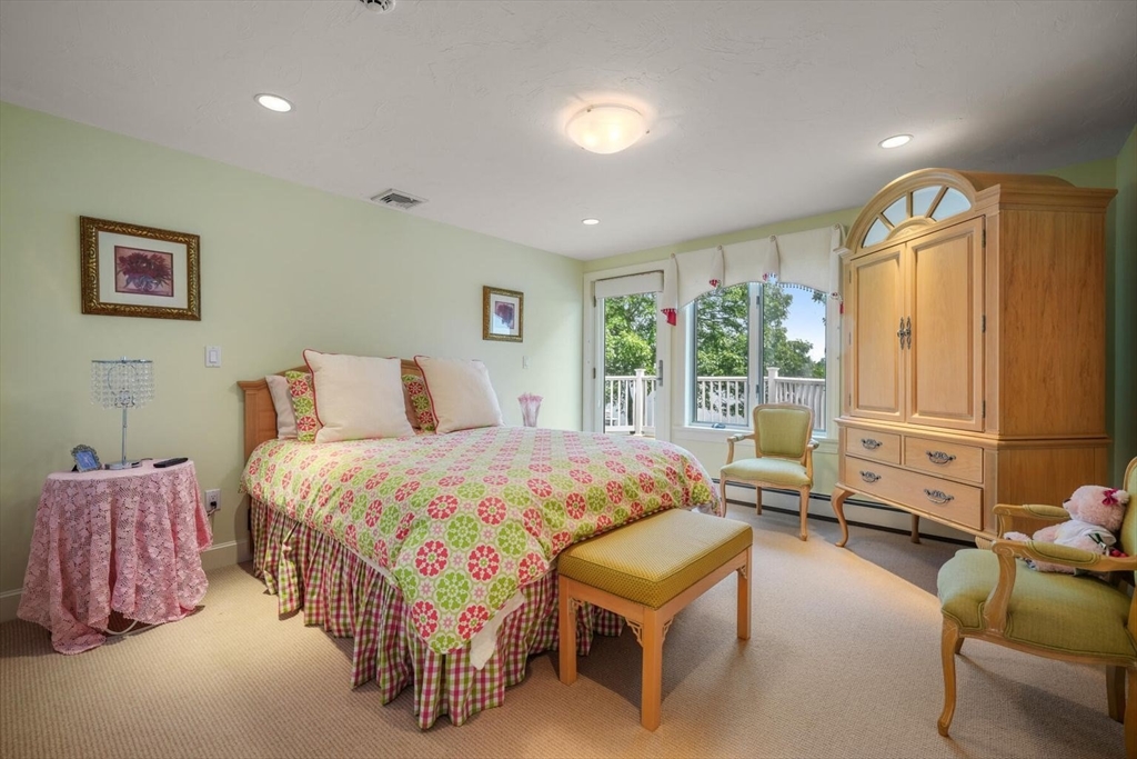 Barnstable, Massachusetts 02655, United States, 5 Bedrooms Bedrooms, ,6 BathroomsBathrooms,Residential,Active,98755