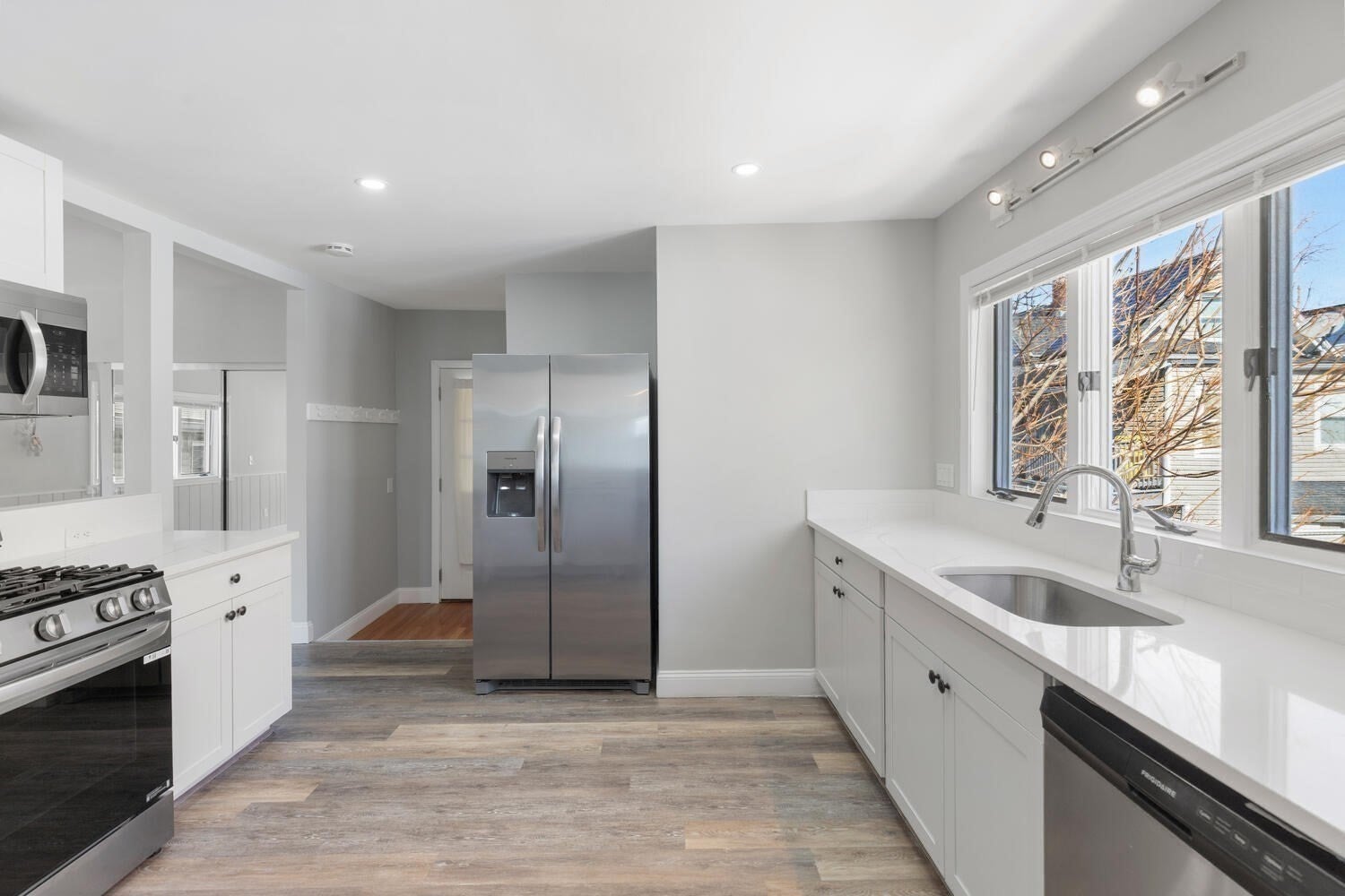 7 Hawthorn ST #2, Everett, MA, 7 Hawthorn ST #2, Everett, MA Photo #2