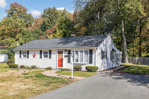 22 Ledgewood Dr Burlington MA 01803