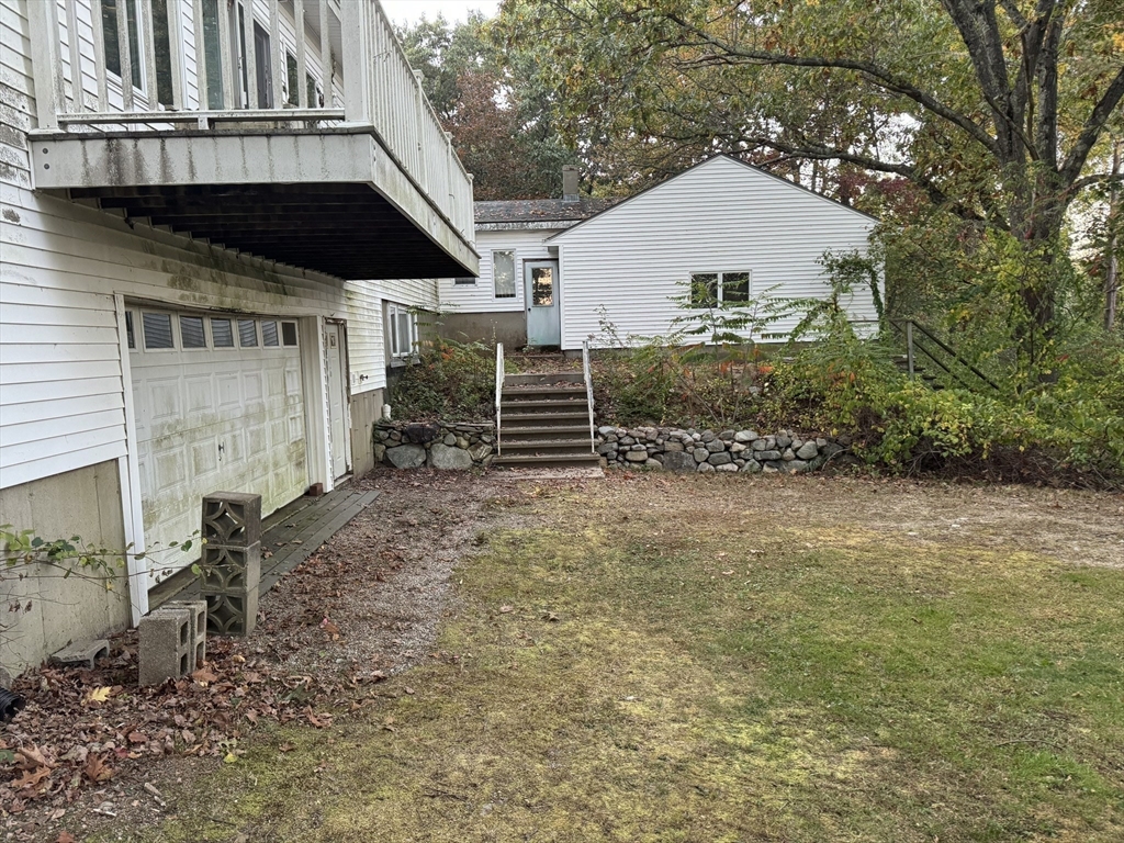 22 Locust St