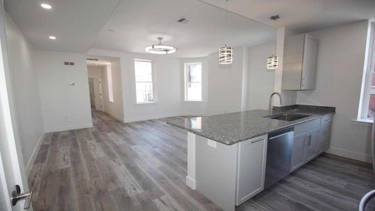 525 E Broadway #2, Boston, MA, 525 E Broadway #2, Boston, MA Photo #4