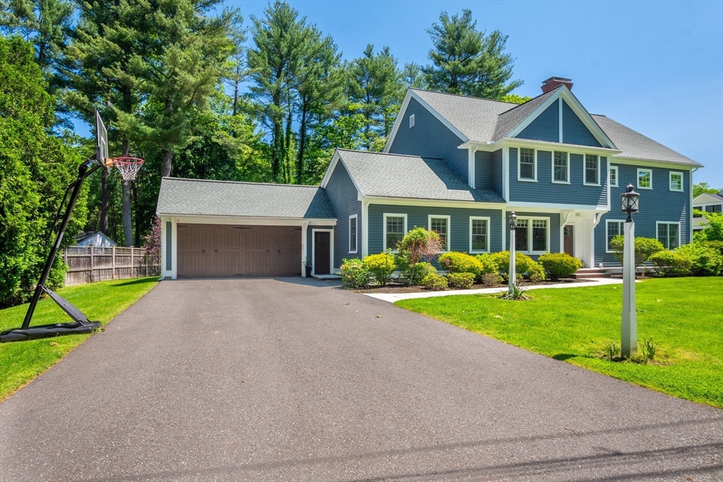 122 Crescent Rd