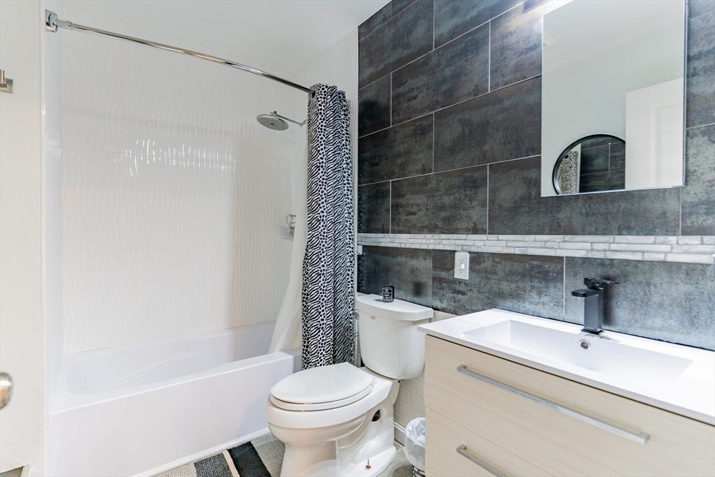 453 E 8th St, Boston, MA, 453 E 8th St, Boston, MA Photo #10