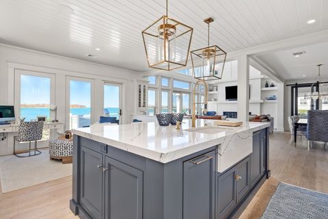 2 Beach Ln Hingham MA 02043