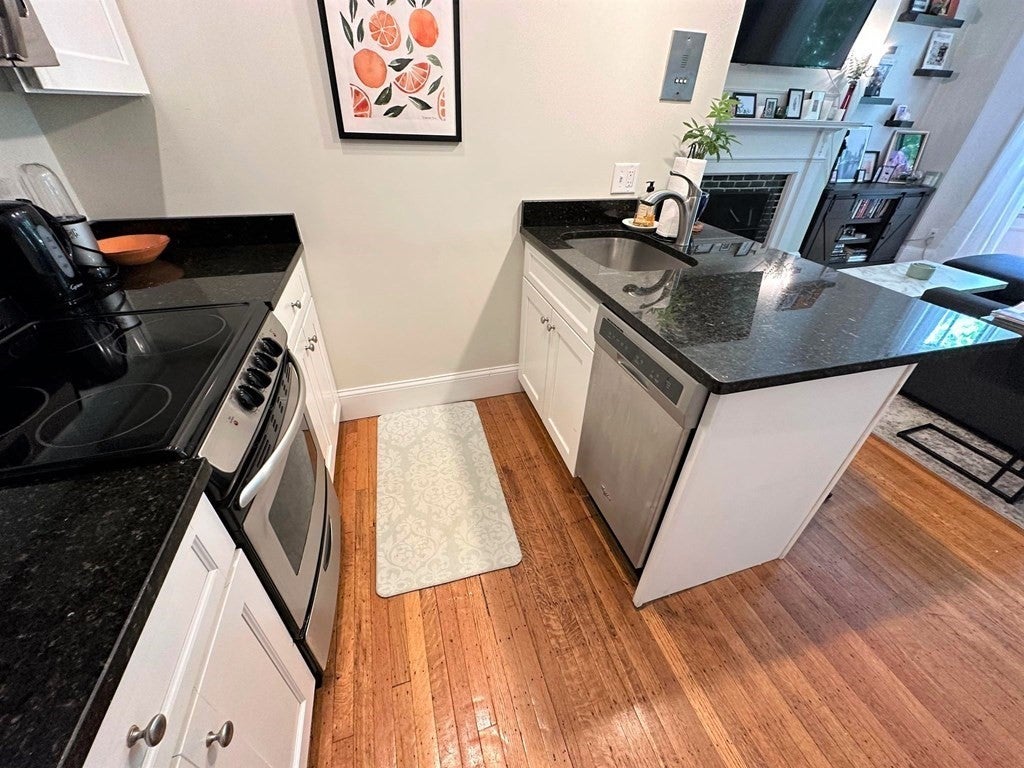 7 Hereford St #5, Boston, MA Photo #3