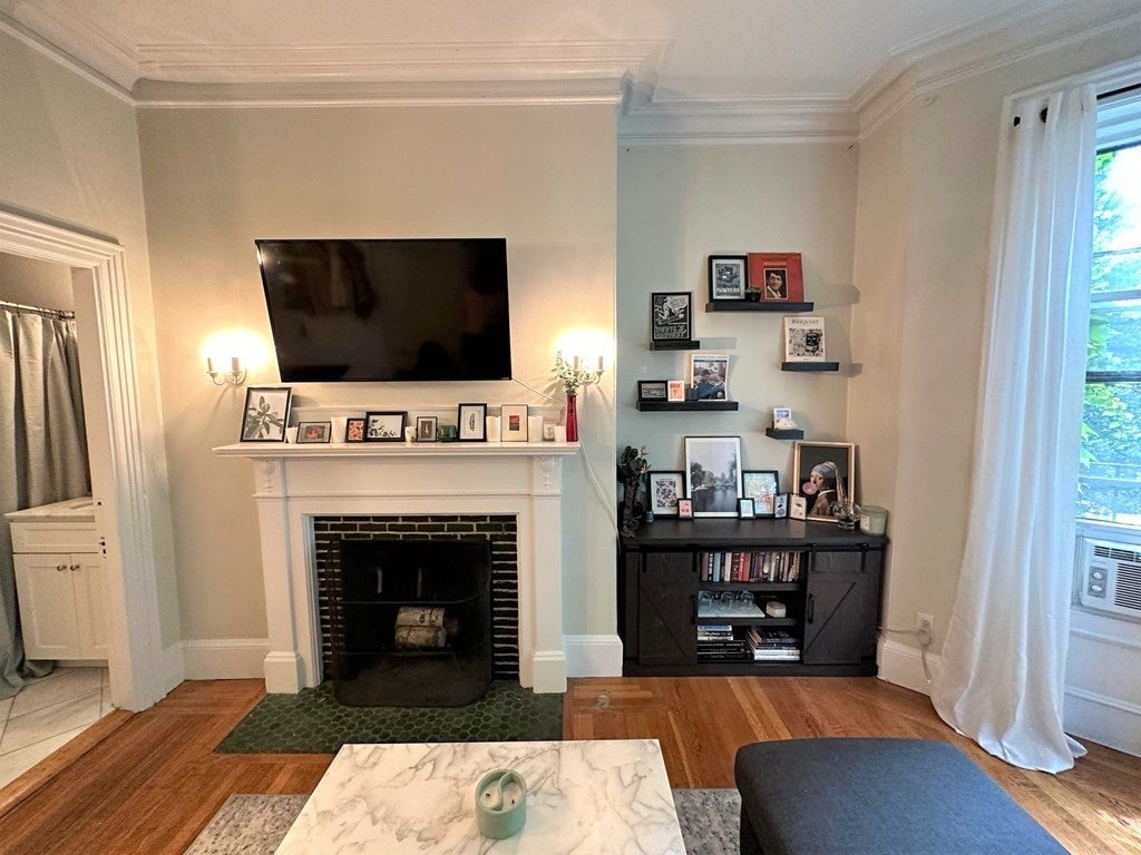 7 Hereford St #5, Boston, MA Photo #8