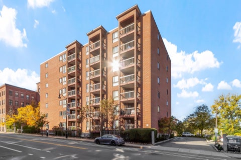 Photo of 60 Rantoul Street #403, Beverly, MA 01915 (MLS # 73593829)