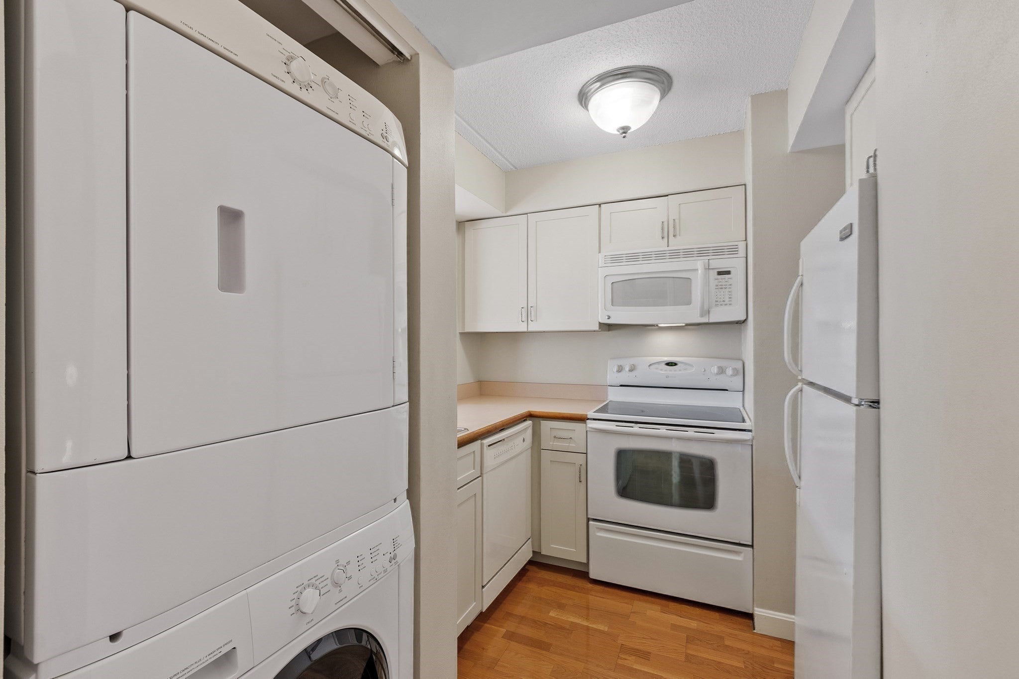 60 Rantoul Street #403, Beverly, MA Photo #16