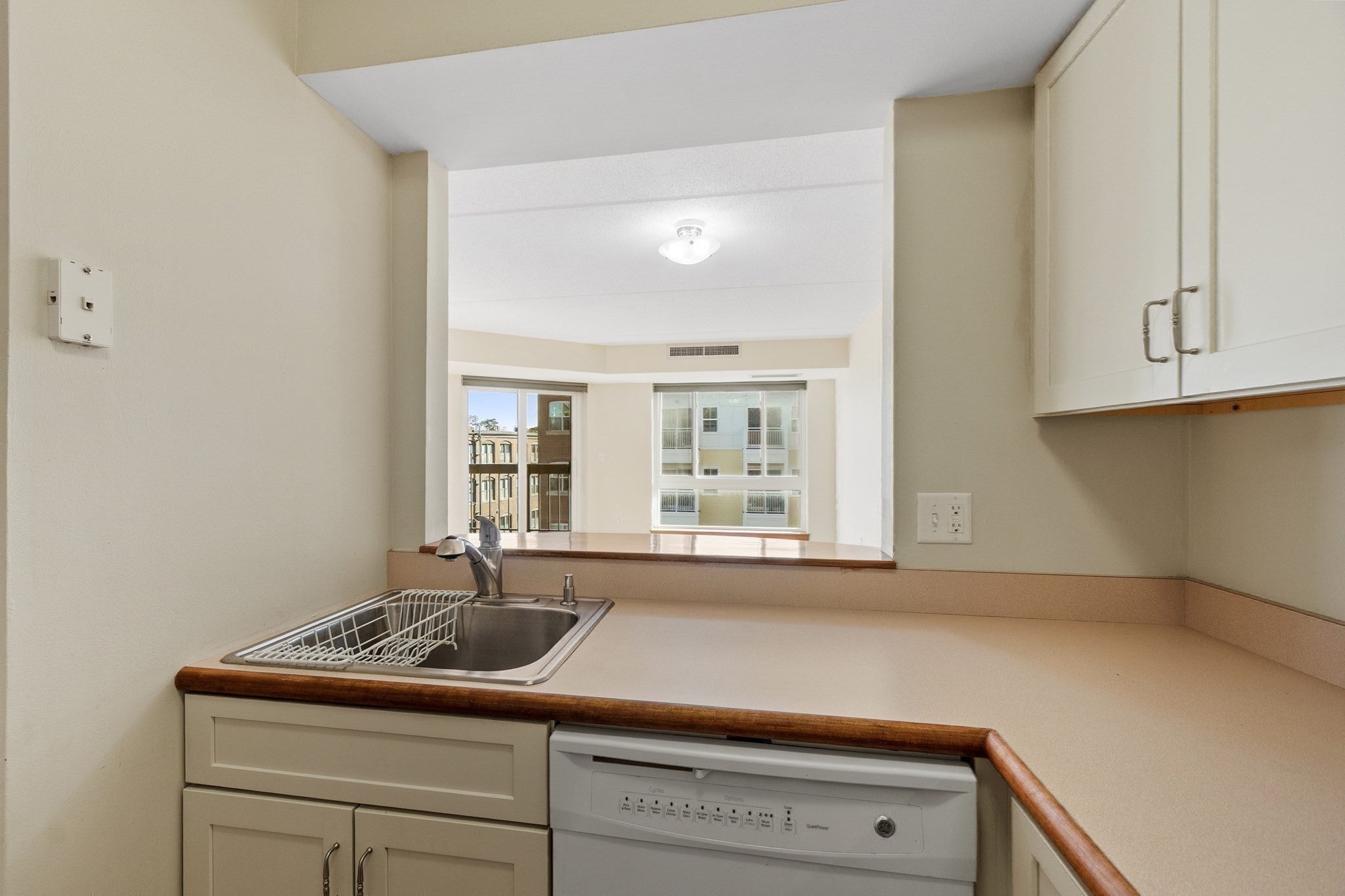 60 Rantoul Street #403, Beverly, MA Photo #19