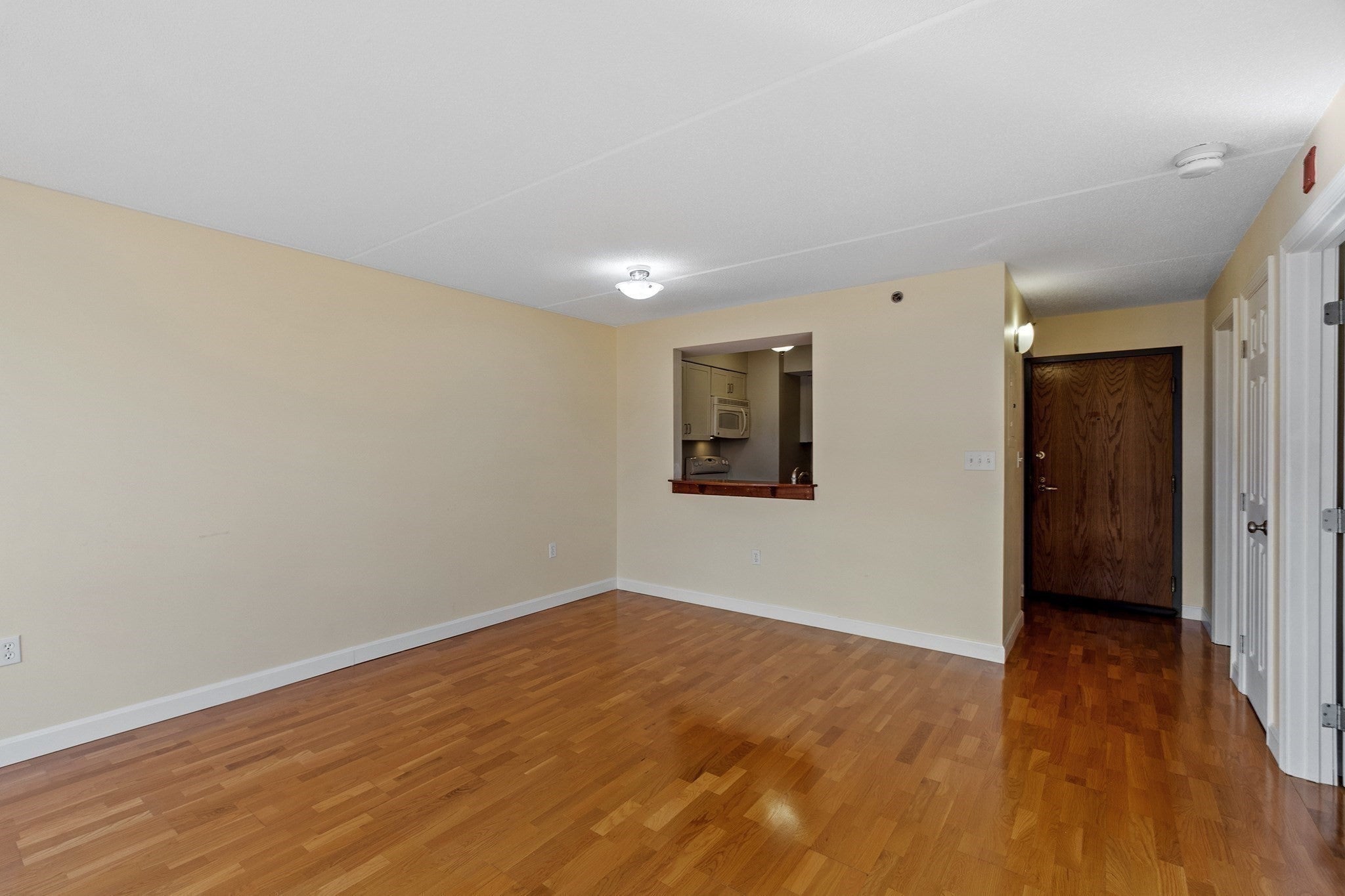 60 Rantoul Street #403, Beverly, MA Photo #6