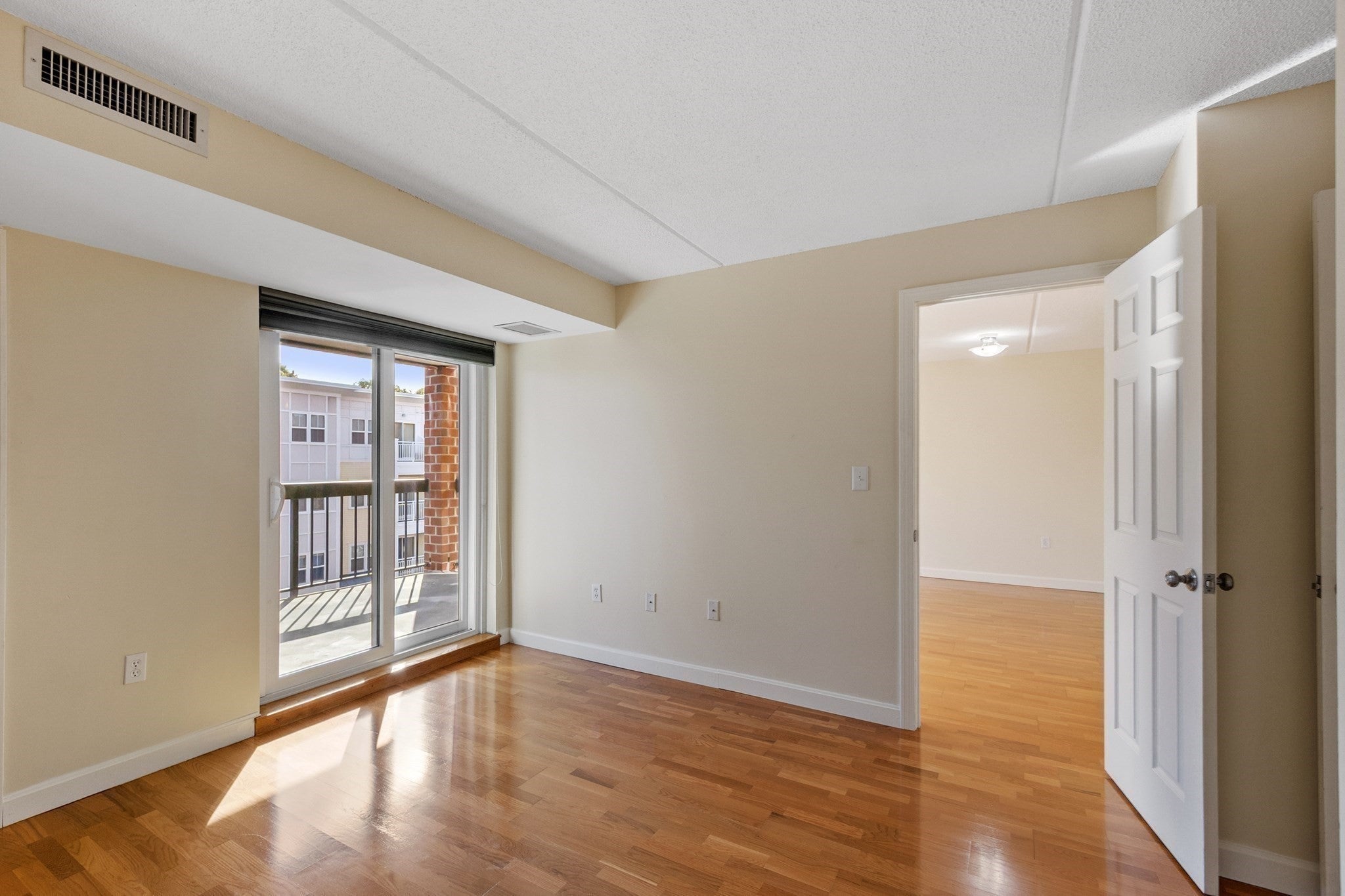60 Rantoul Street #403, Beverly, MA Photo #14