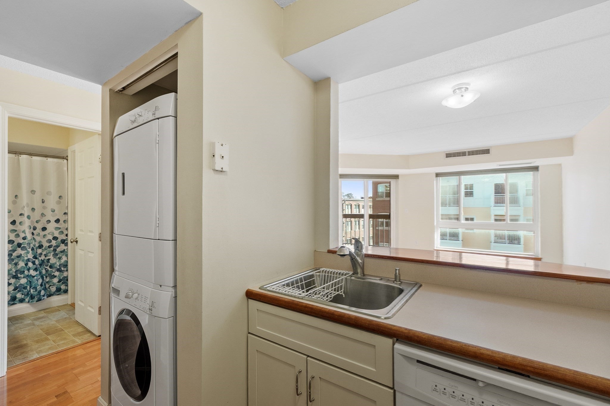 60 Rantoul Street #403, Beverly, MA Photo #18