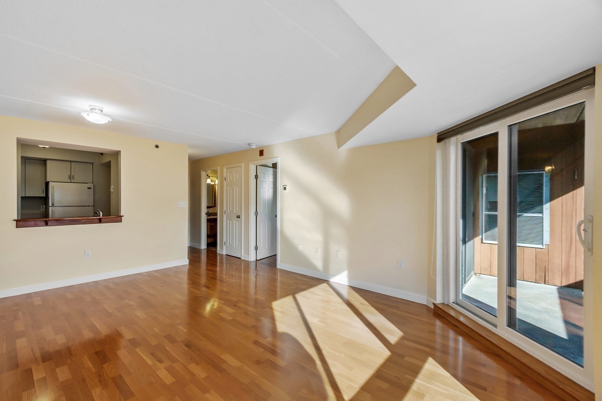 60 Rantoul Street 403