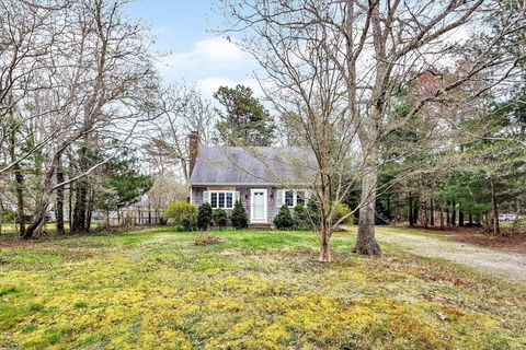 Single Family Residence in Mashpee MA 92 Harwich Rd.jpg