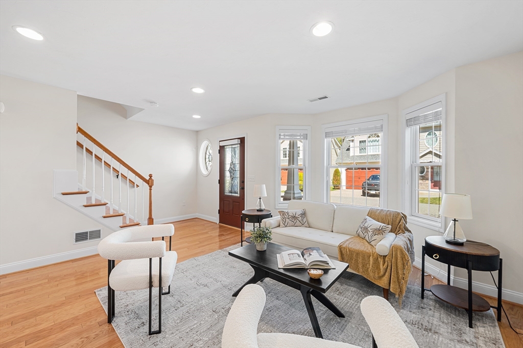 4 Kensington Way 4