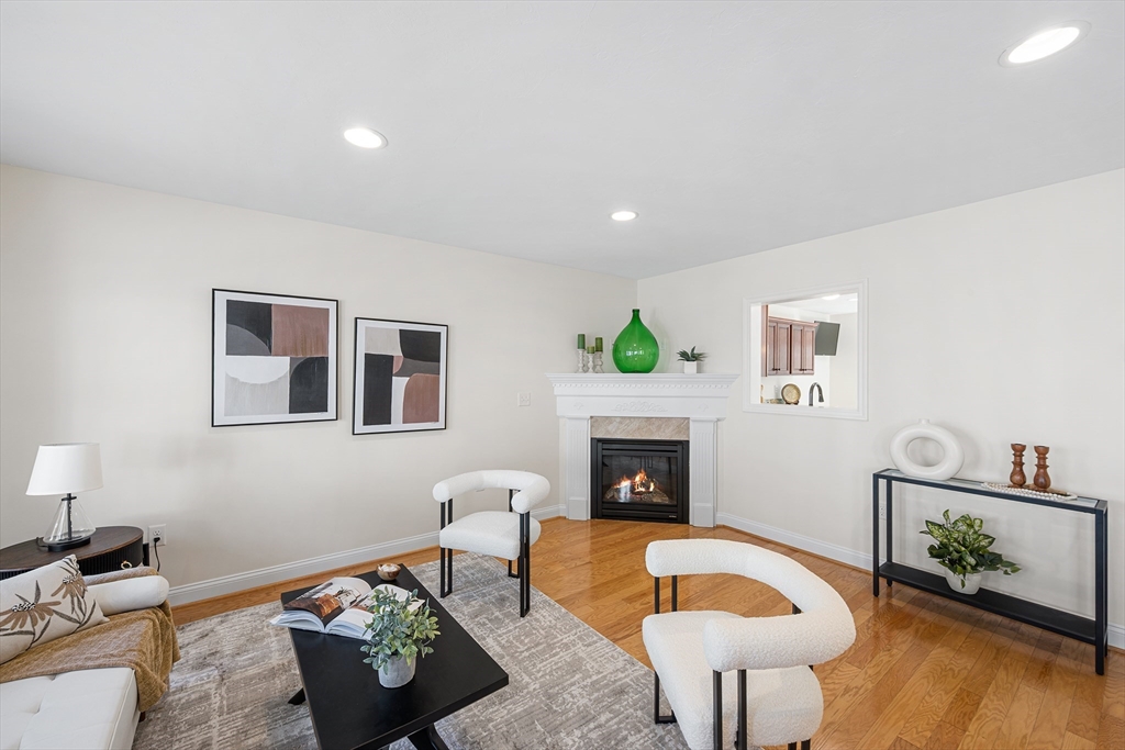 4 Kensington Way 4