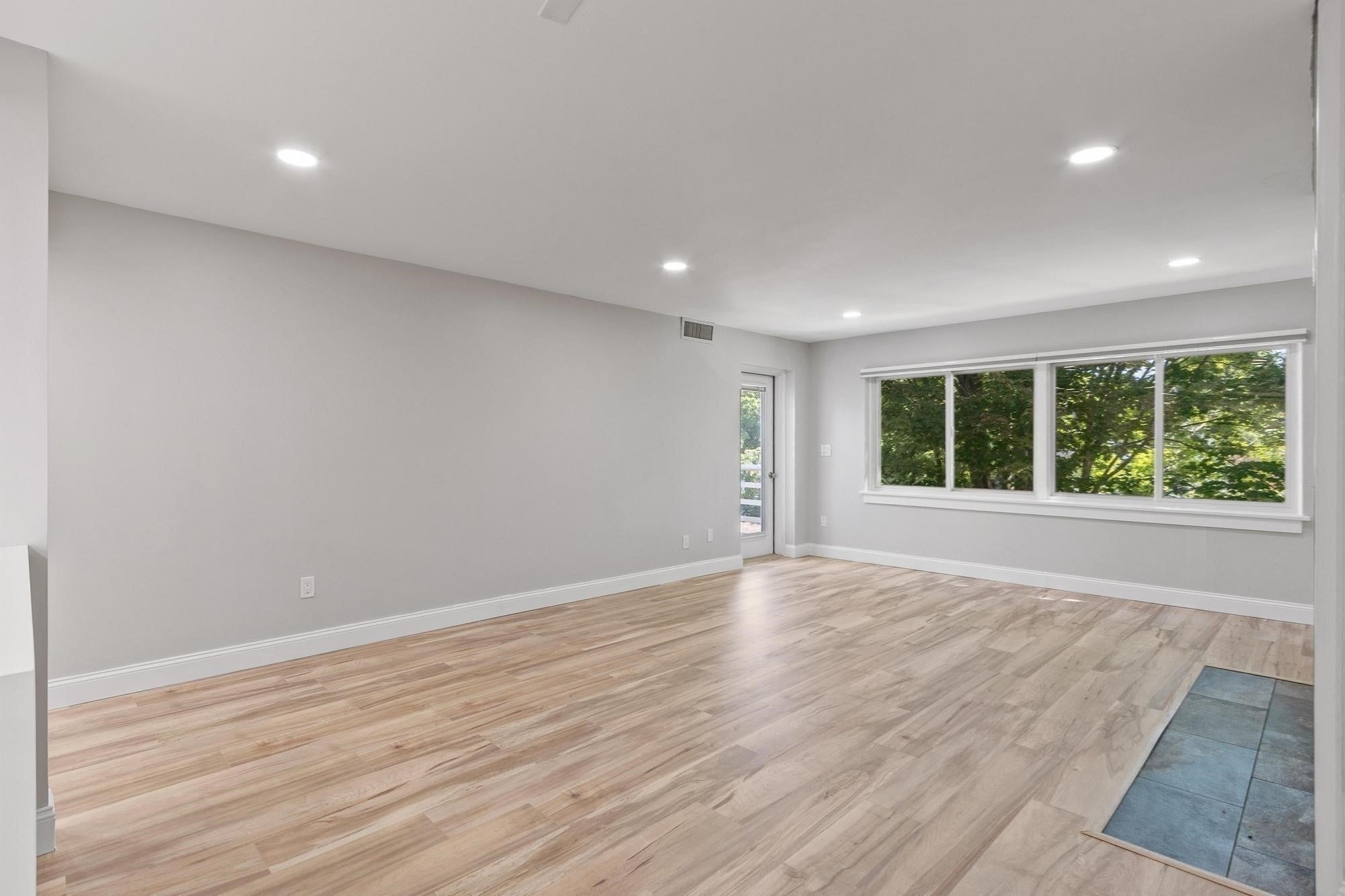 487 Place Ln #487, Woburn, MA, 487 Place Ln #487, Woburn, MA Photo #7