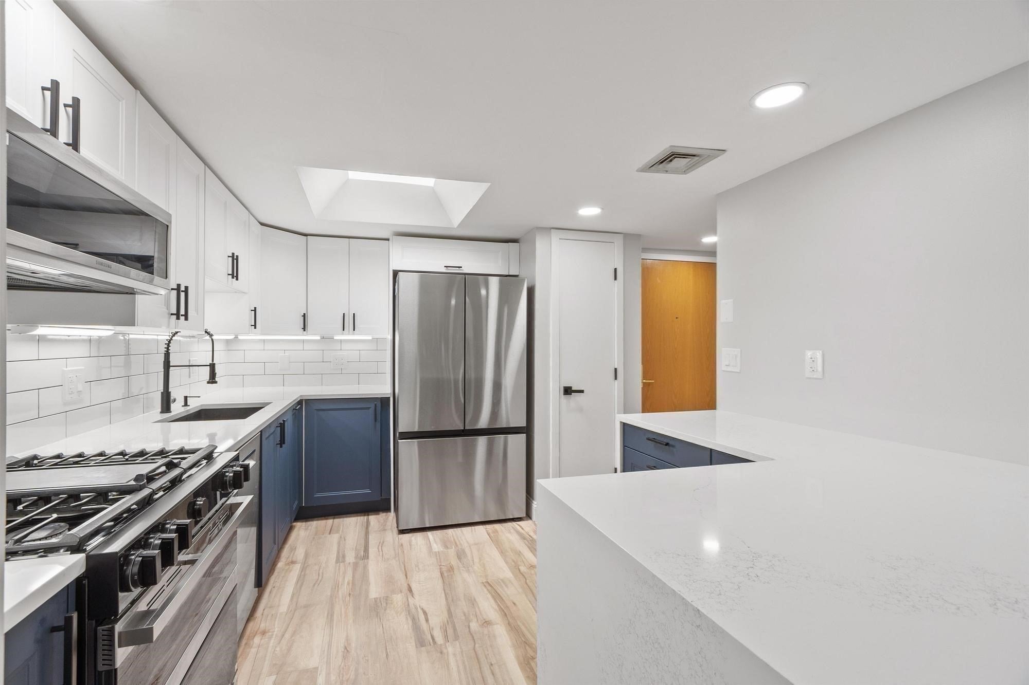 487 Place Ln #487, Woburn, MA, 487 Place Ln #487, Woburn, MA Photo #12