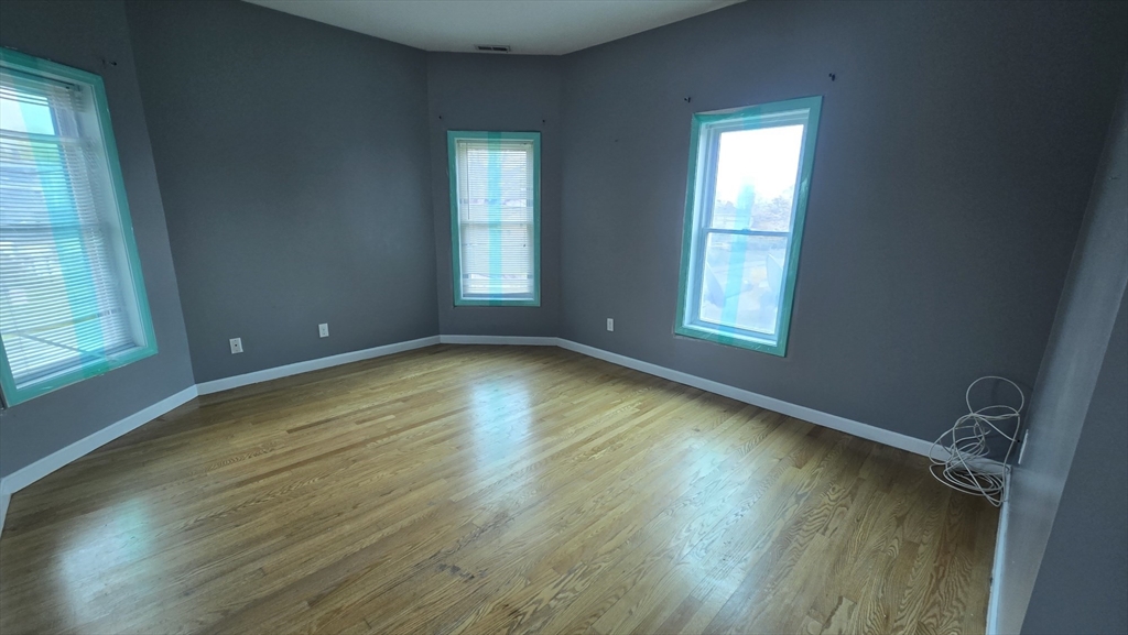 356-358 N Warren Ave