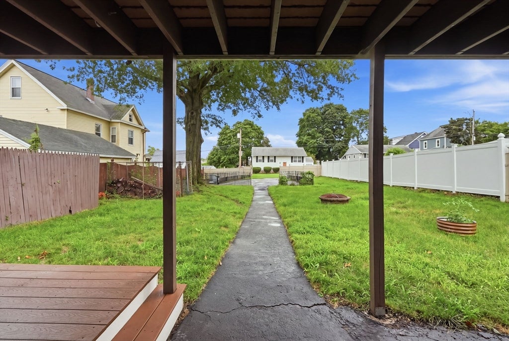 87 Crescent St, Lowell, MA Photo #33