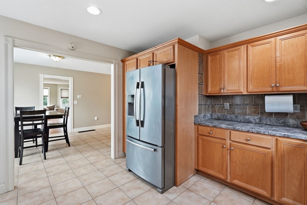 87 Crescent St, Lowell, MA Photo #16