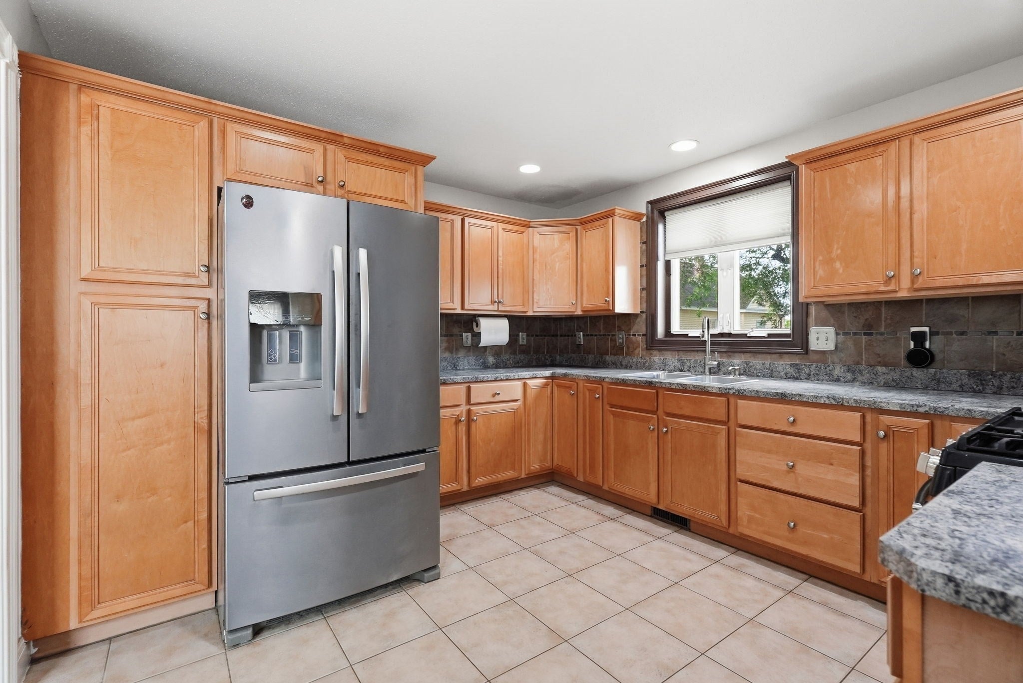 87 Crescent St, Lowell, MA, 87 Crescent St, Lowell, MA Photo #14