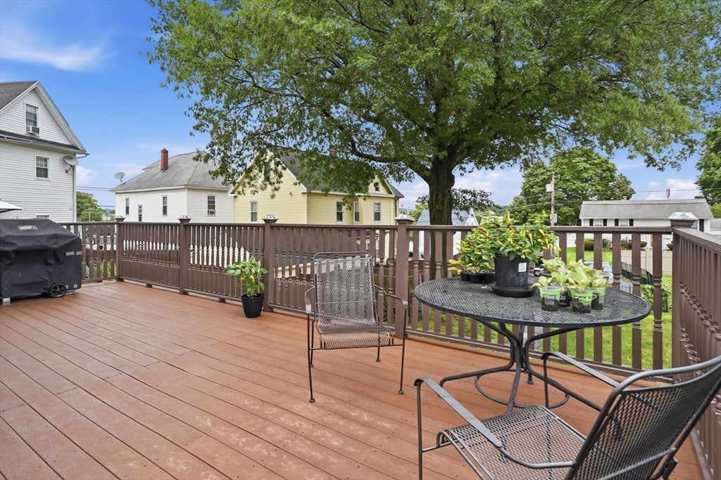 87 Crescent St, Lowell, MA Photo #36