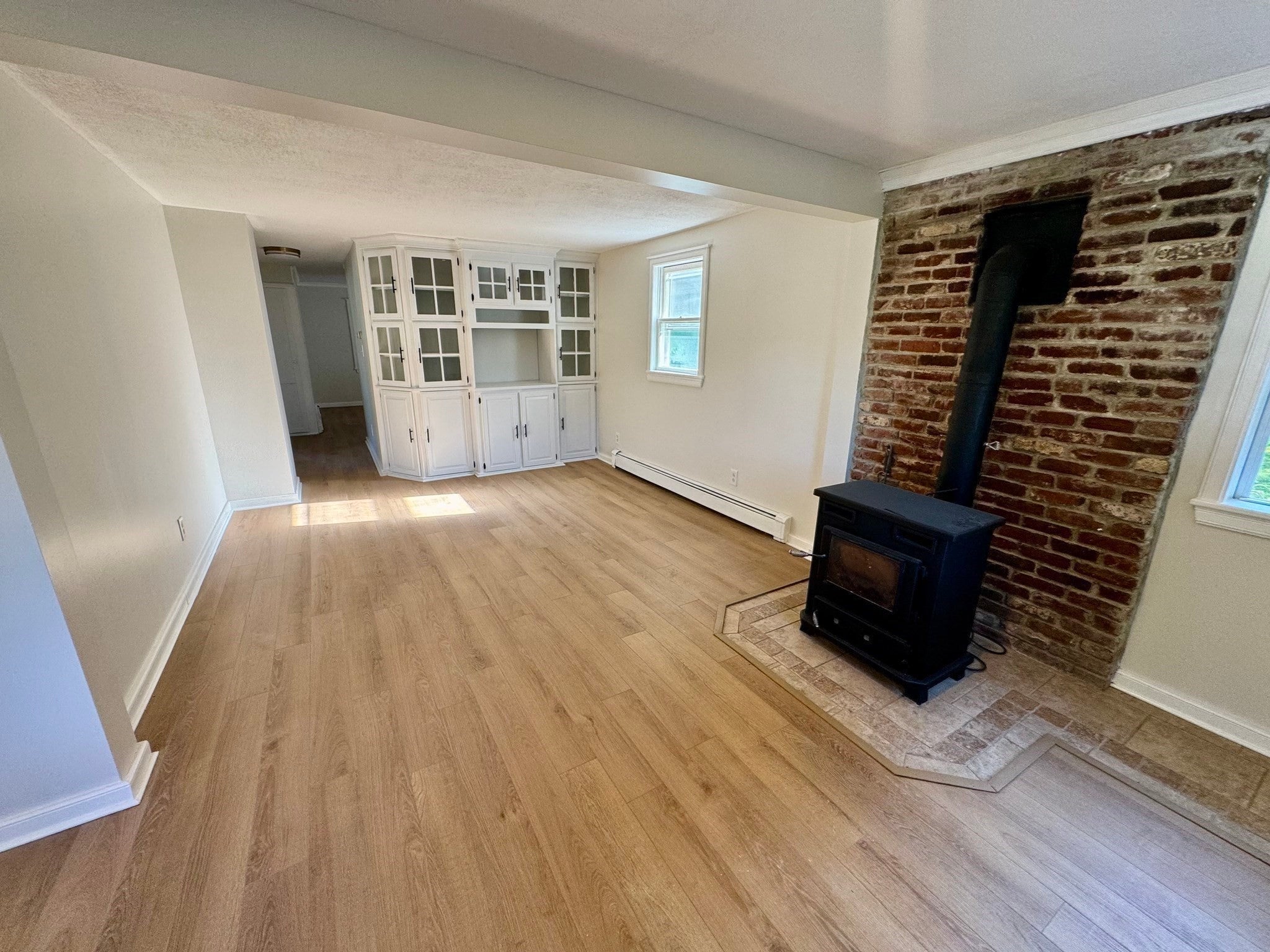 18 Hurley Ave, Dracut, MA, 18 Hurley Ave, Dracut, MA Photo #8