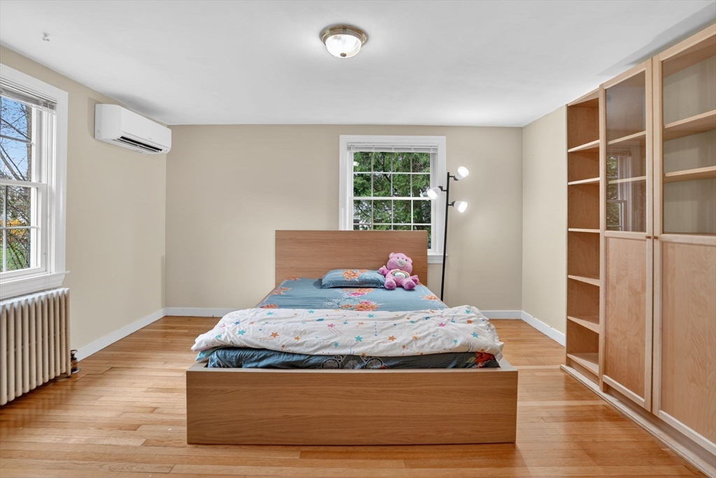 13 Pleasant St