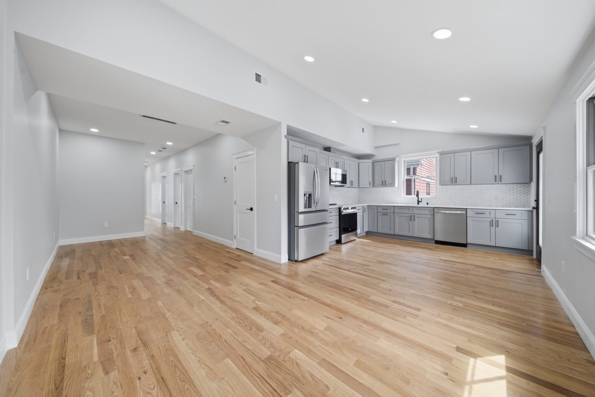 16 Putnam St #2, Somerville, MA, 16 Putnam St #2, Somerville, MA Photo #9