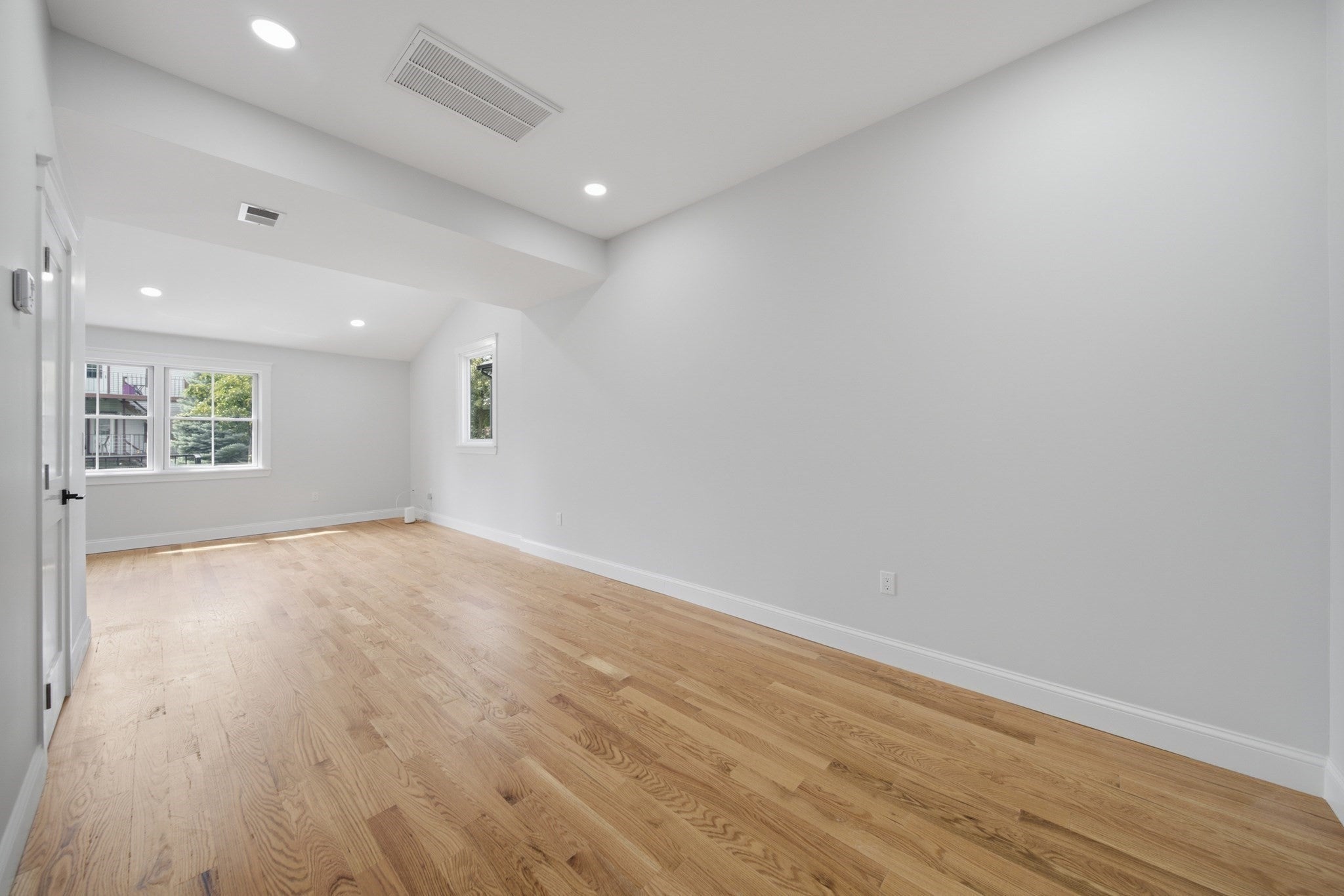 16 Putnam St #2, Somerville, MA, 16 Putnam St #2, Somerville, MA Photo #5