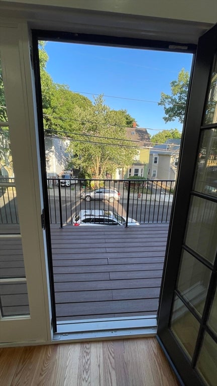 16 Putnam St #2, Somerville, MA Photo #11