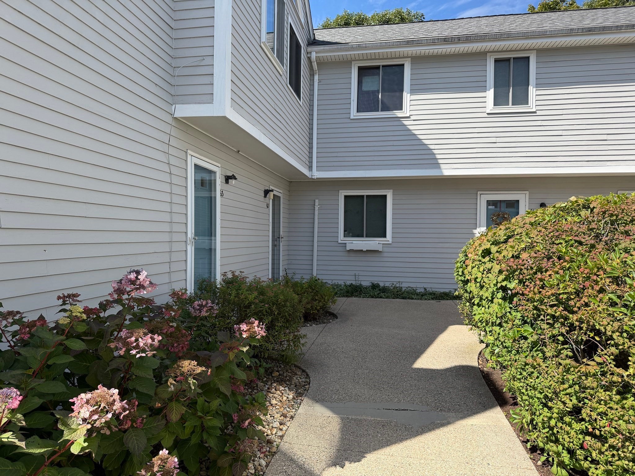 213 Lake Street 62
