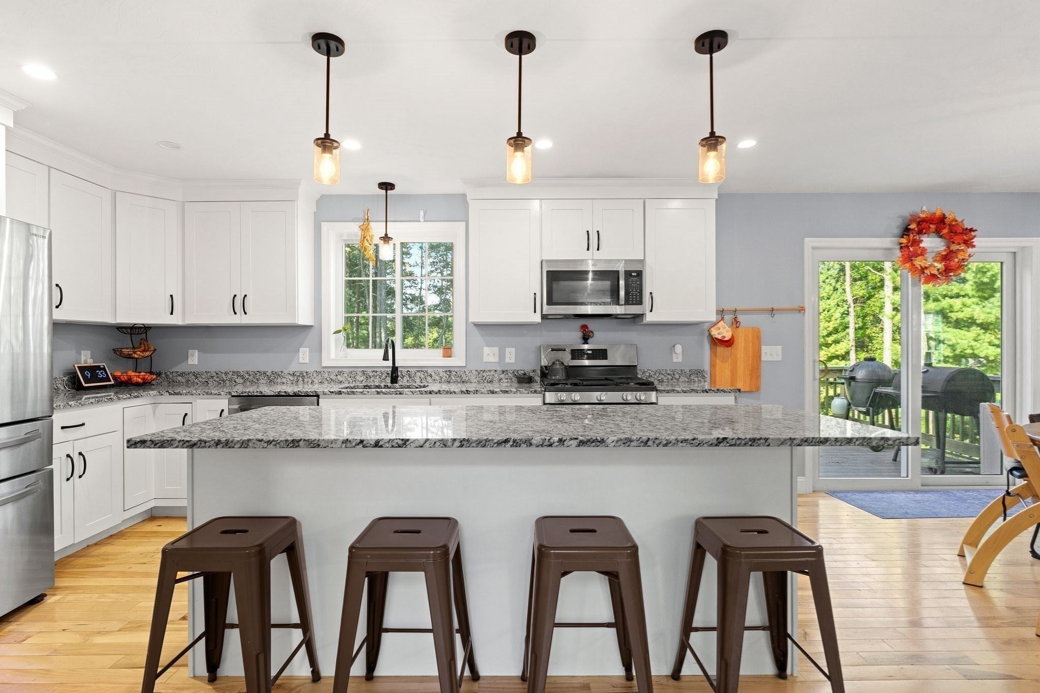 17 Pond Edge Trl