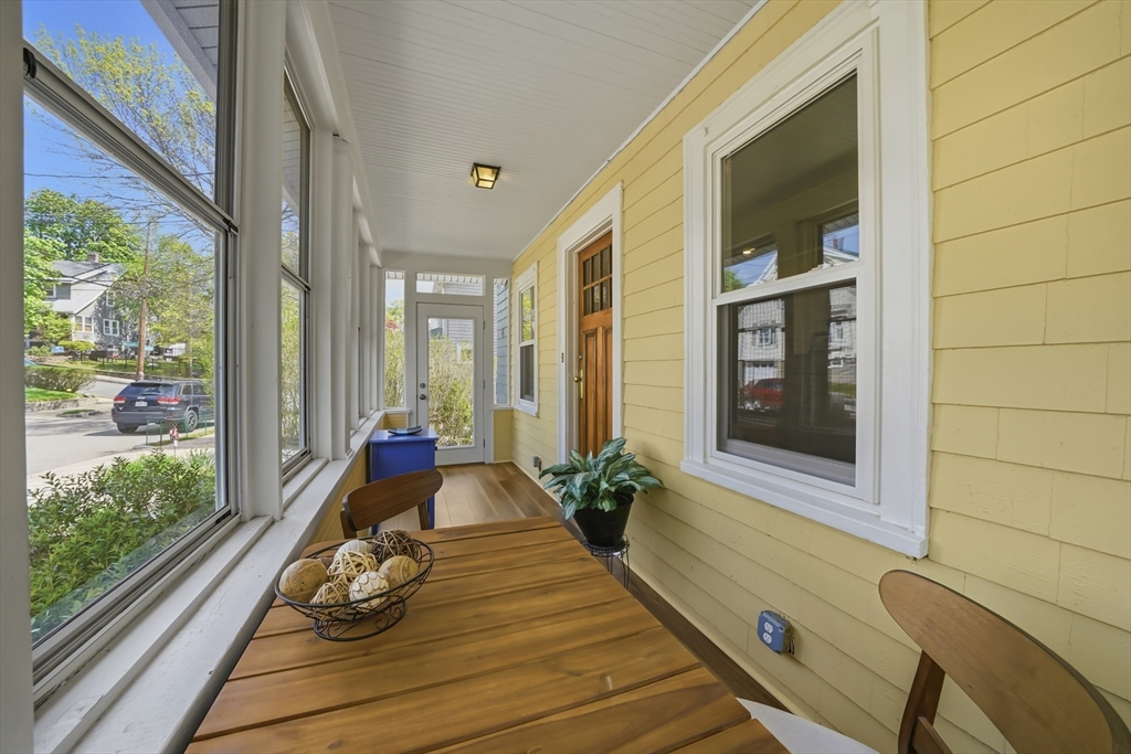 45 Sunset Rd, Arlington, MA Photo #4