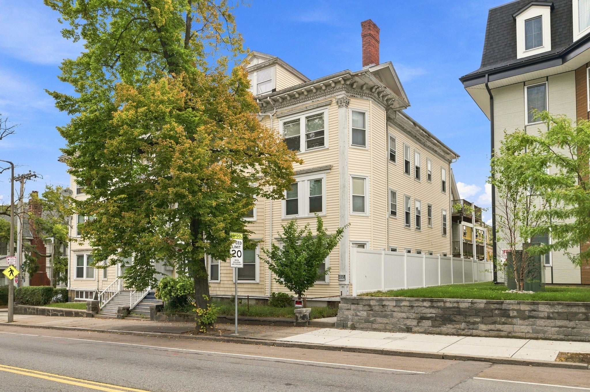 472 Warren Street, Boston, MA Photo #41