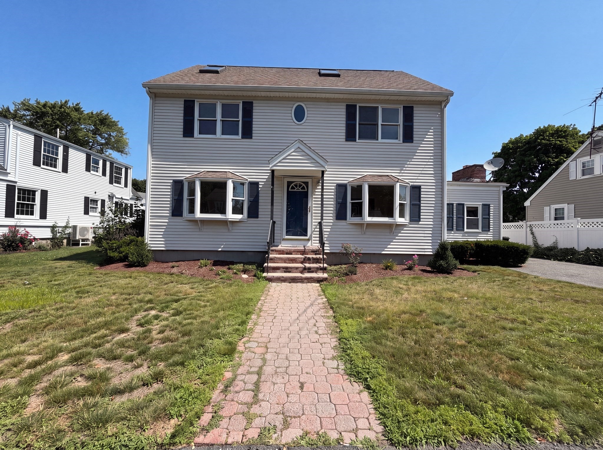 4 Macarthur Cir
