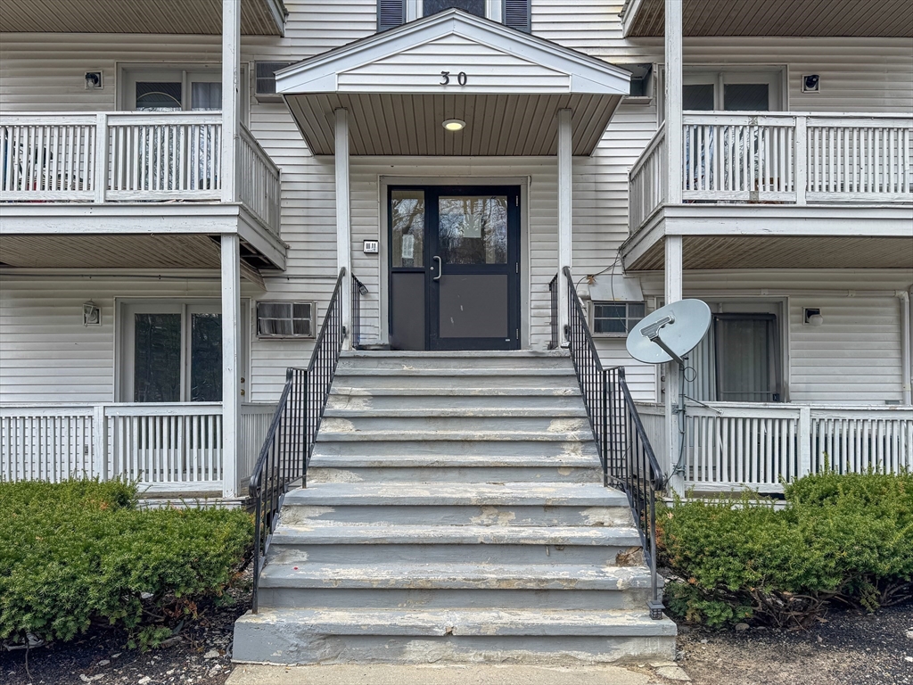 30 Abbey Rd 108