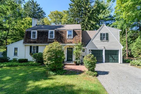 54 Colburn Rd Wellesley MA 02481