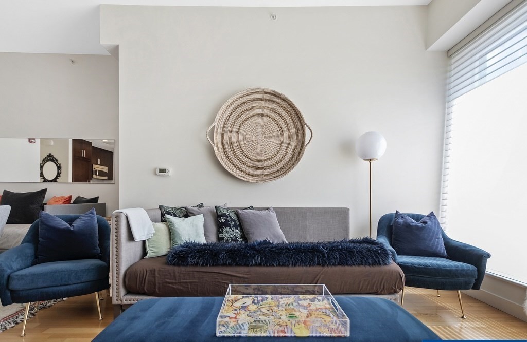 400 Stuart St 16G