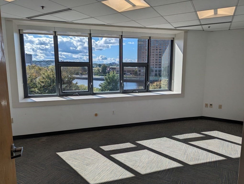 Photo 1 of 27 — 810 Memorial Dr 301, Cambridge, MA 02139