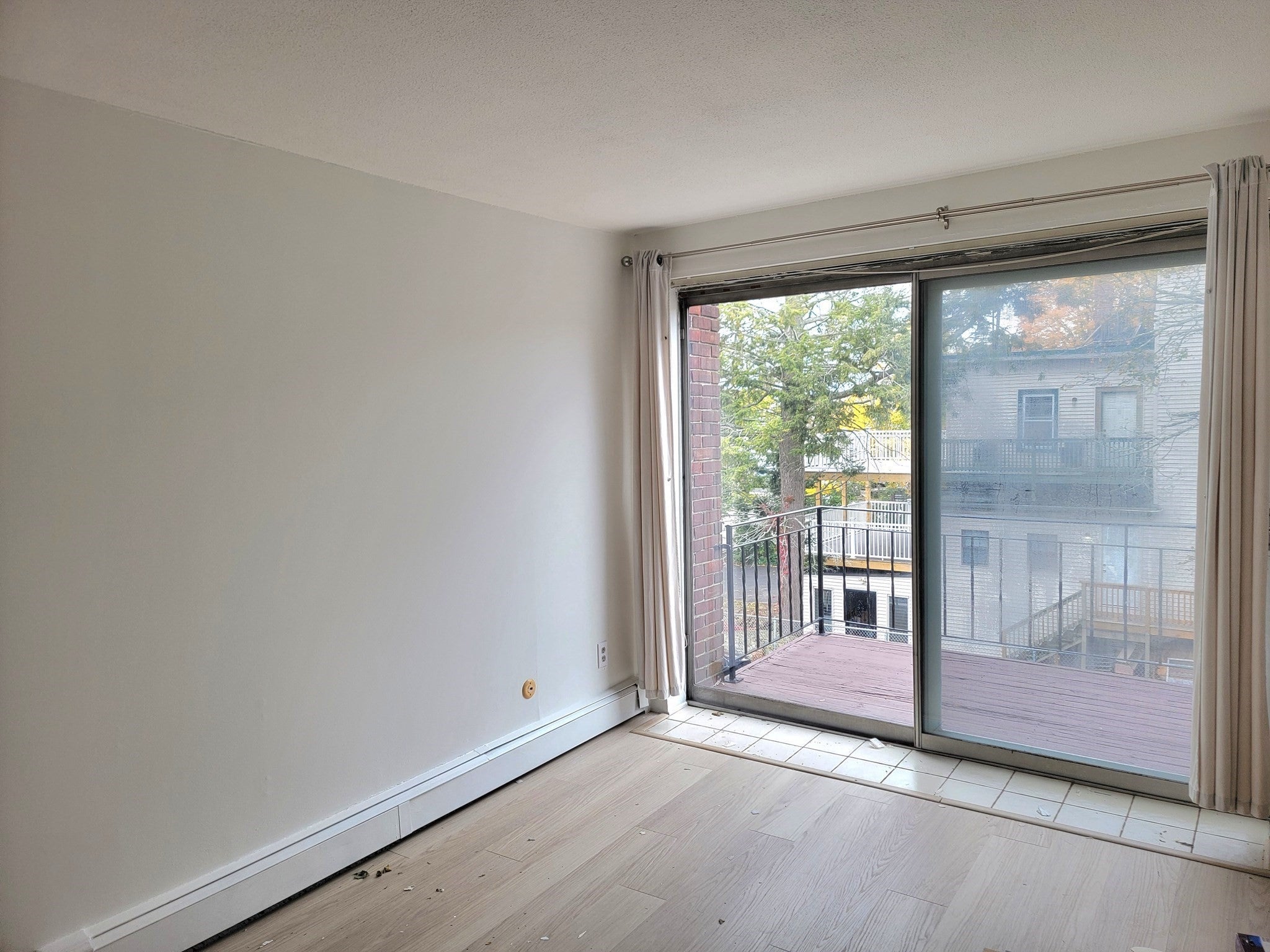 426 Pleasant St 23