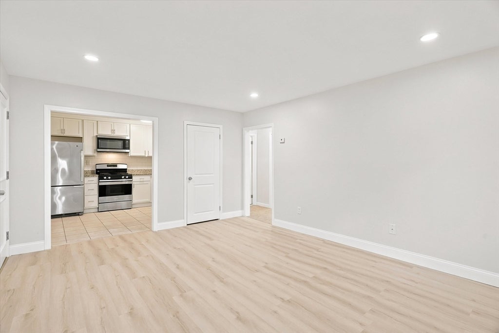 645 W Lowell Ave #8, Haverhill, MA, 645 W Lowell Ave #8, Haverhill, MA Photo #14