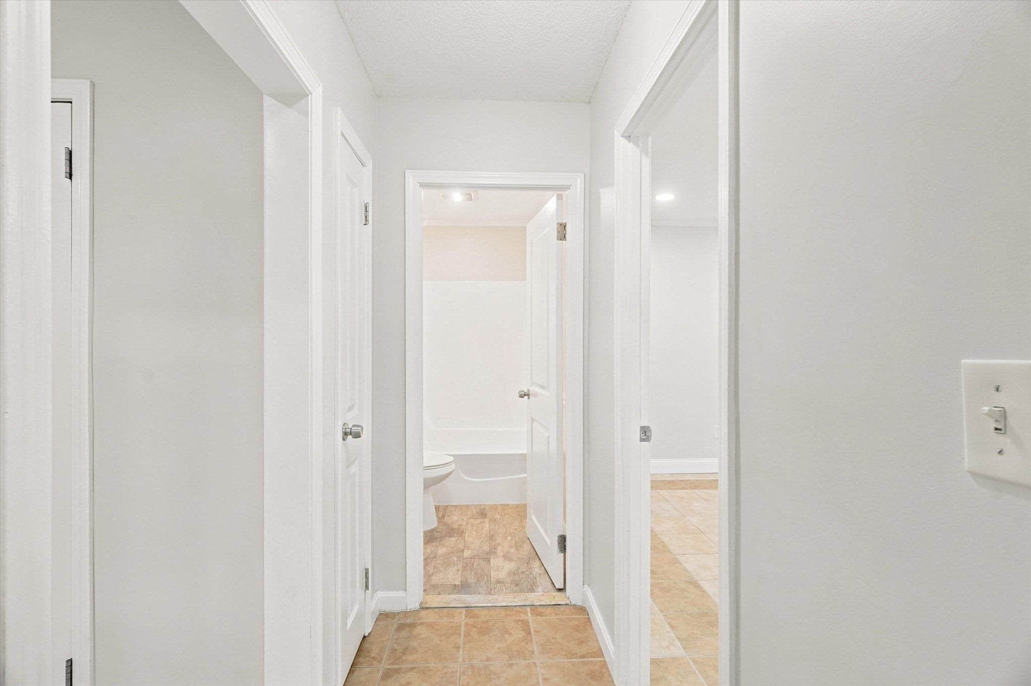 645 W Lowell Ave #8, Haverhill, MA, 645 W Lowell Ave #8, Haverhill, MA Photo #20