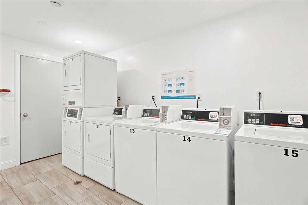645 W Lowell Ave #8, Haverhill, MA, 645 W Lowell Ave #8, Haverhill, MA Photo #7