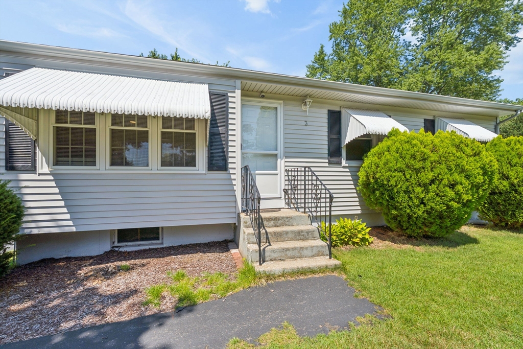 3 Gorwin DR, Medway, MA Photo #3